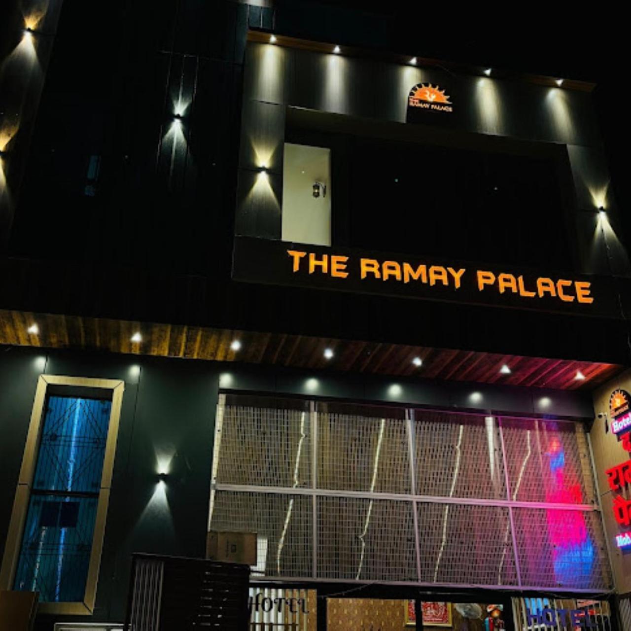 Hotel The Ramay Palace Ayodhya Eksteriør bilde